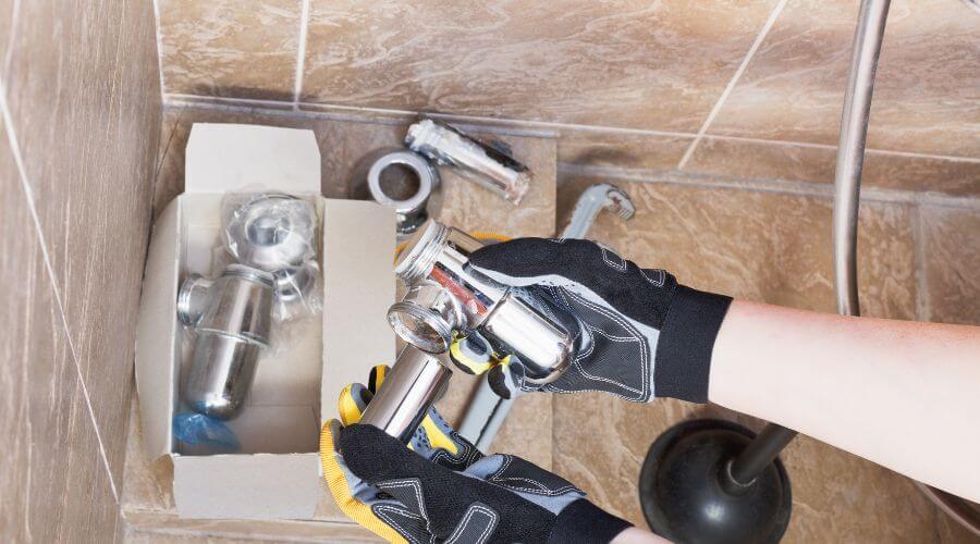 Expert Emergency Roof Repairs services in Lampe, MO